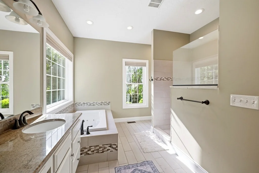 Photo of 34 Bissonnette Cir