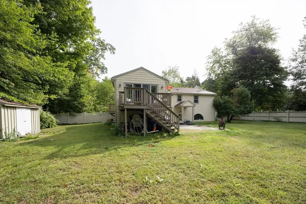 Photo of 23 Lexington Ln