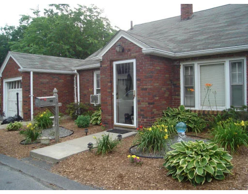 Photo of 369 Bridle Path