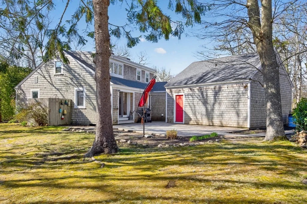 Photo of 14 Lovers Ln
