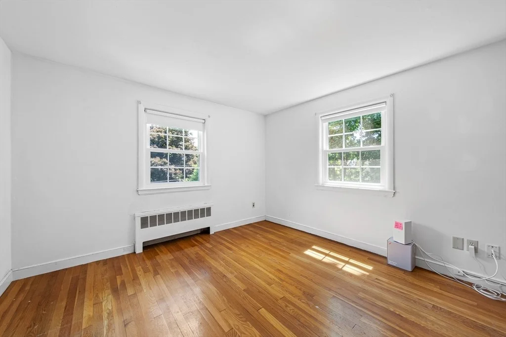 Photo of 38 Robinhood Rd