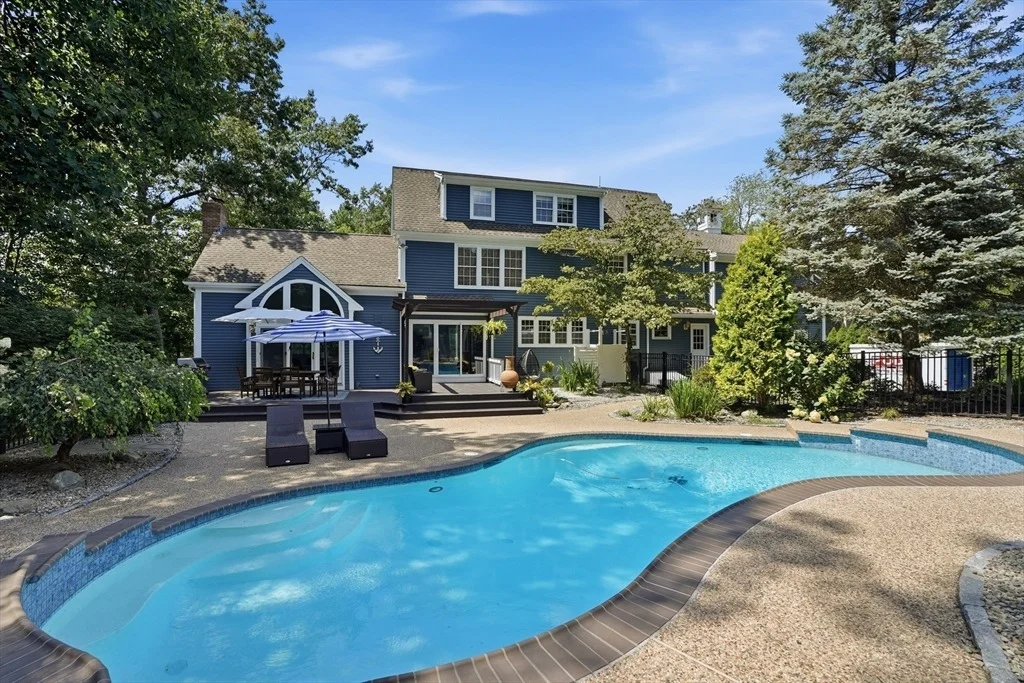 Photo of 25 Hidden Valley Rd