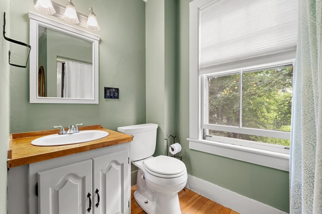 Photo of 360 Nahant Road