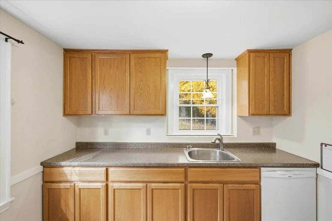 Photo of 77 Payson Rd