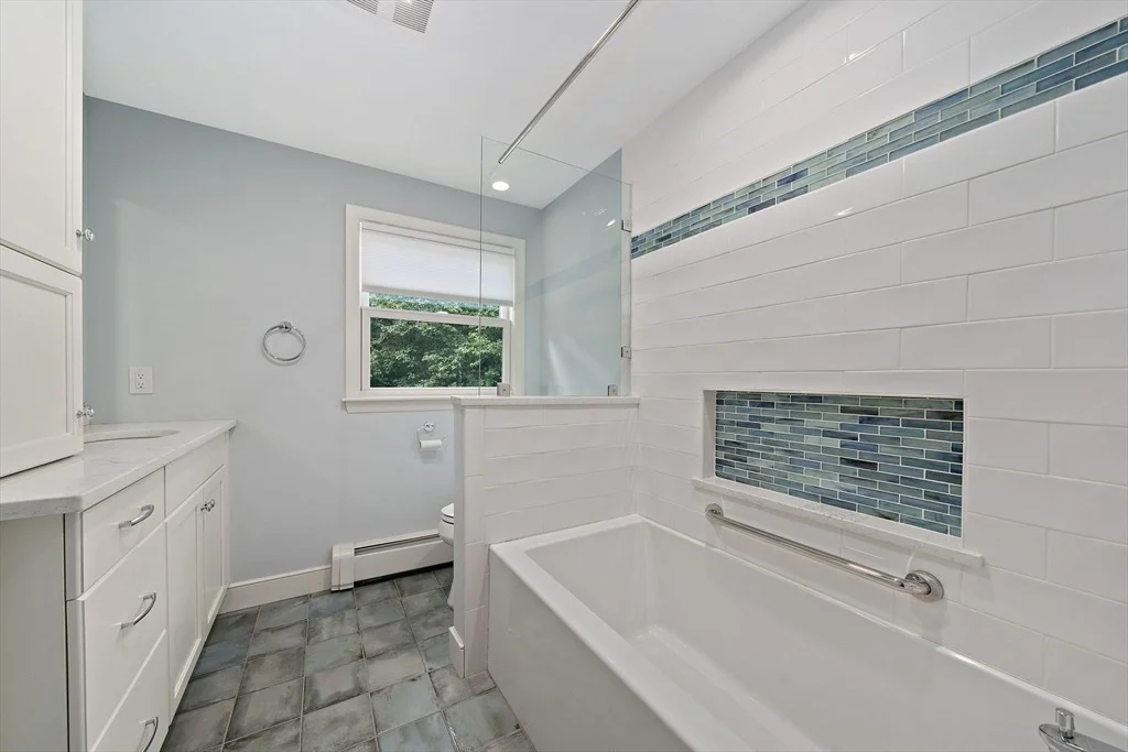 Photo of 10 Green Ln
