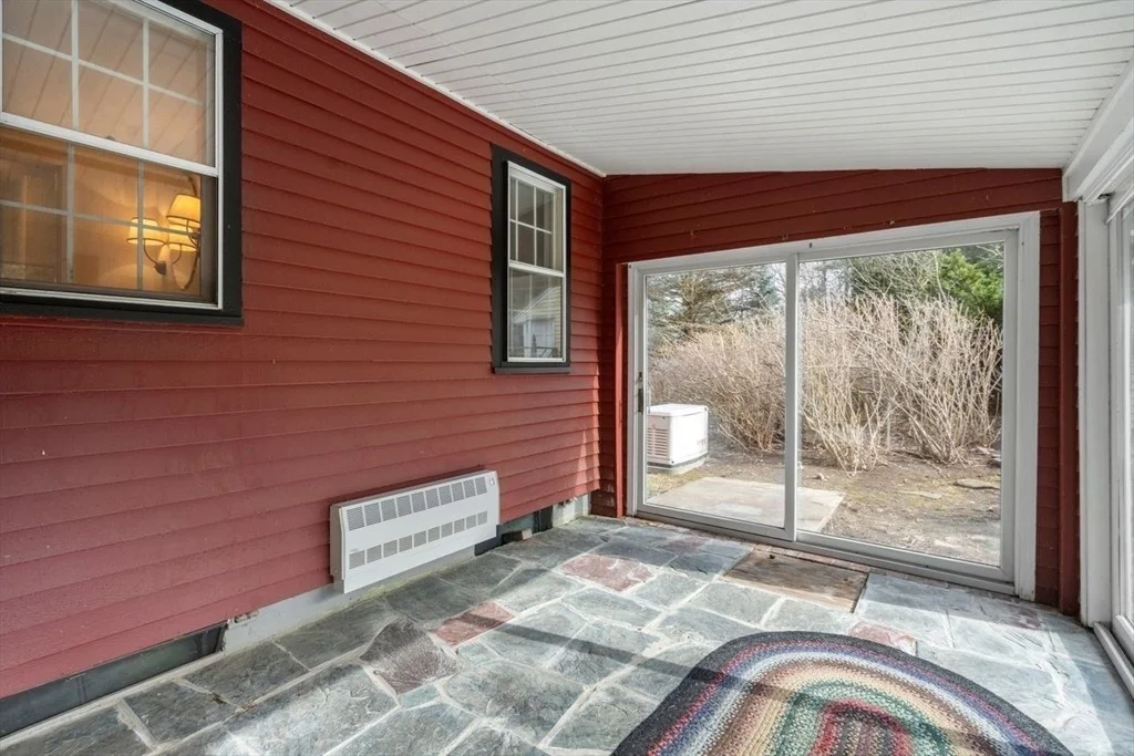 Photo of 422 Liberty Square Rd