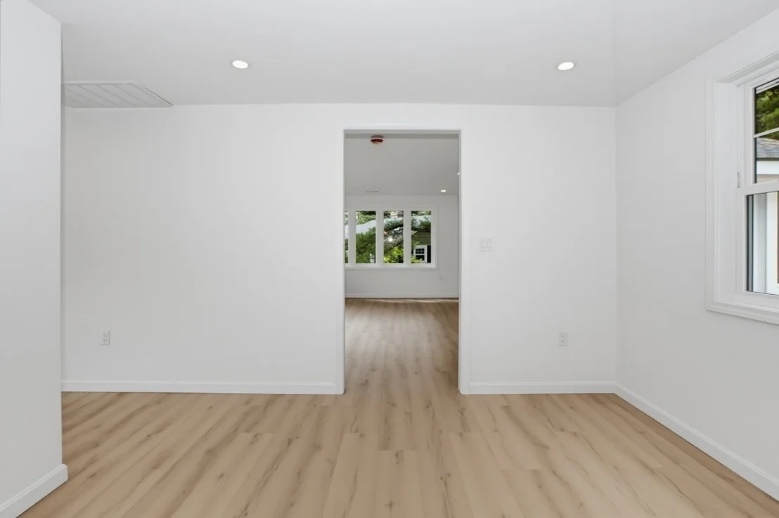 Photo of 33 Cheryl Ln