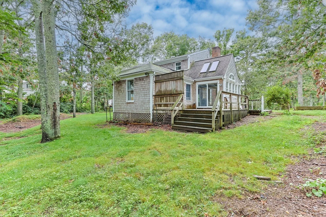 Photo of 2 Sharon Ln