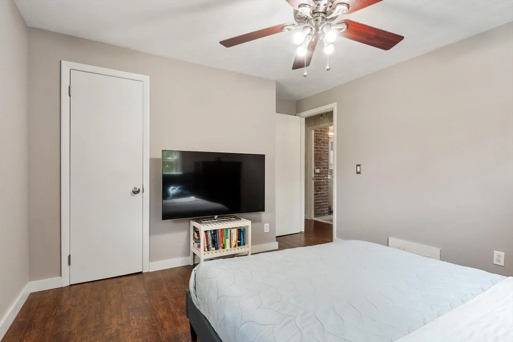 Photo of 15 Pinebrook Dr
