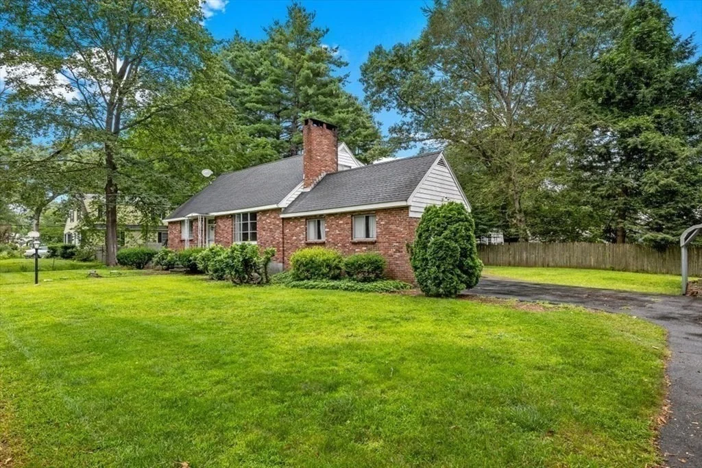 Photo of 48 Fuller Rd