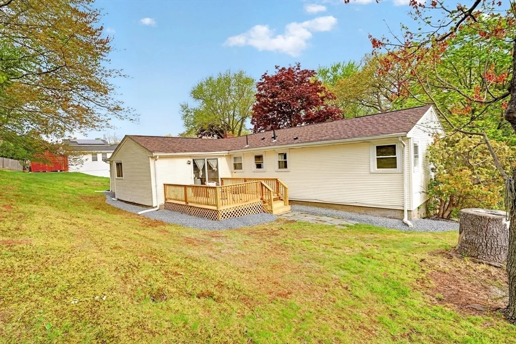 Photo of 6 Sunset Dr