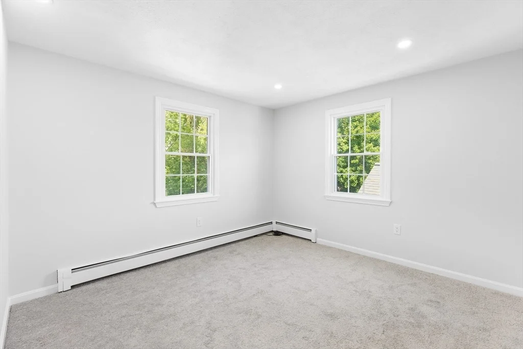 Photo of 20 Barbara Circle