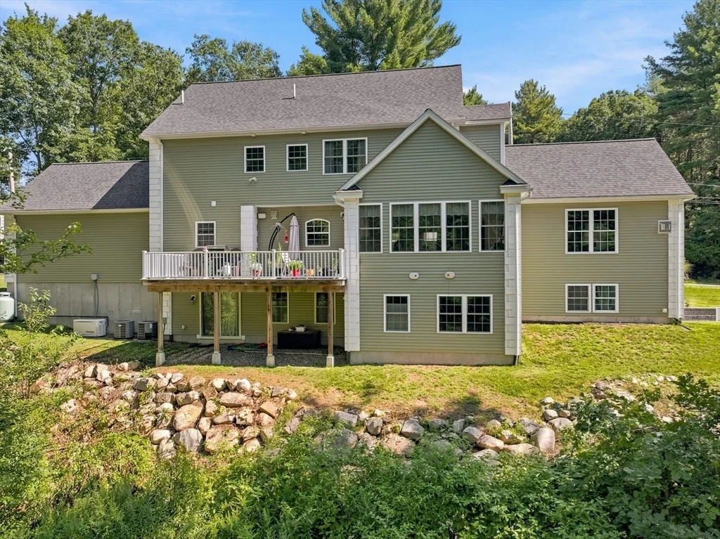 Photo of 19 Riverside Drive