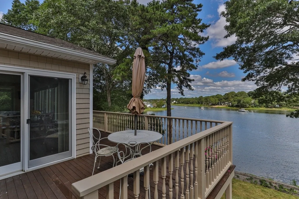 Photo of 49 Edgewater Way