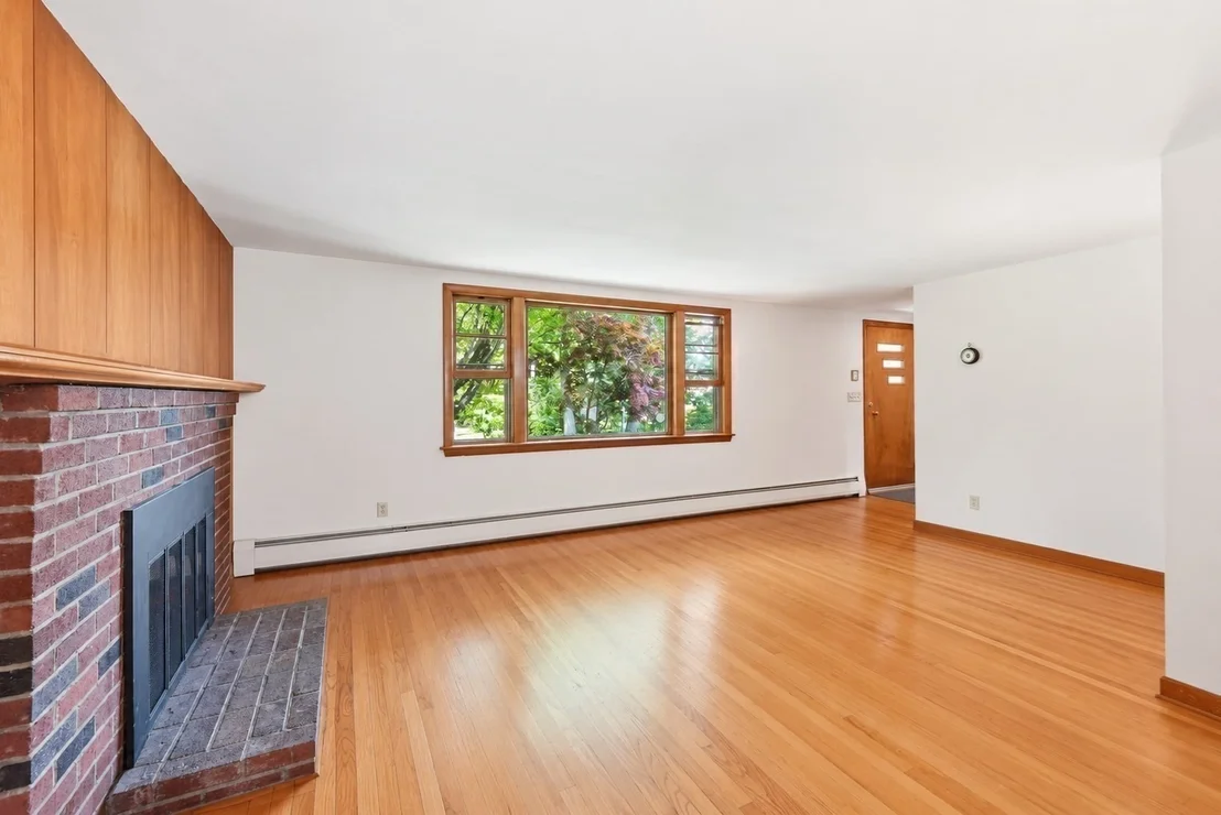 Photo of 12 Summer Hill Rd