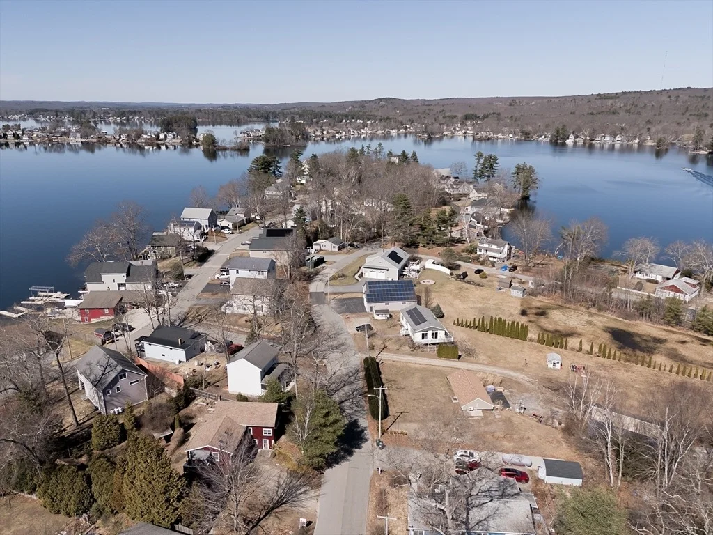 Photo of 19 Black Point Rd