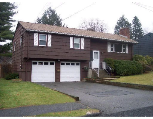 Photo of 16 Maymont Dr