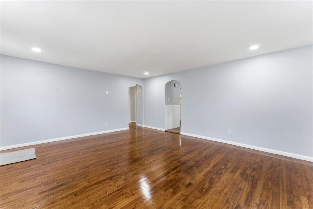 Photo of 123 Beesley Ave