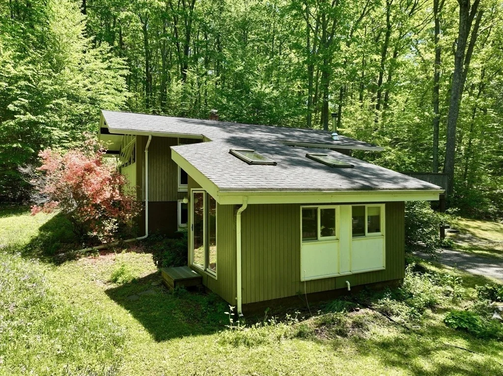 Photo of 8 Teawaddle Hill Rd