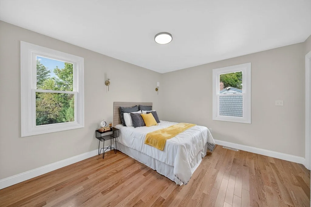Photo of 48 Valley View Dr