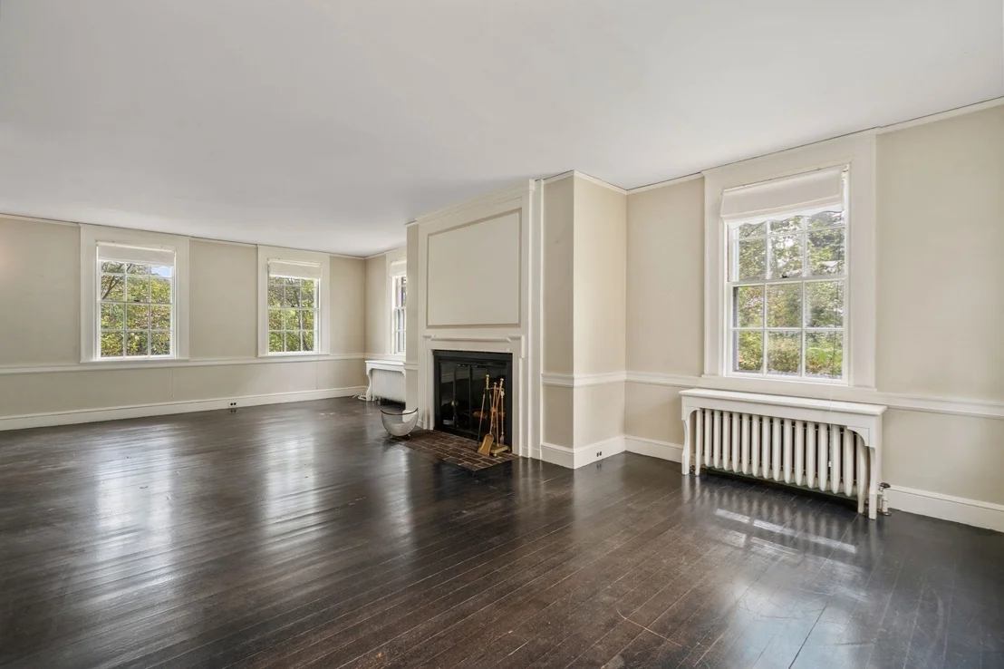 Photo of 60 Wellesley Street
