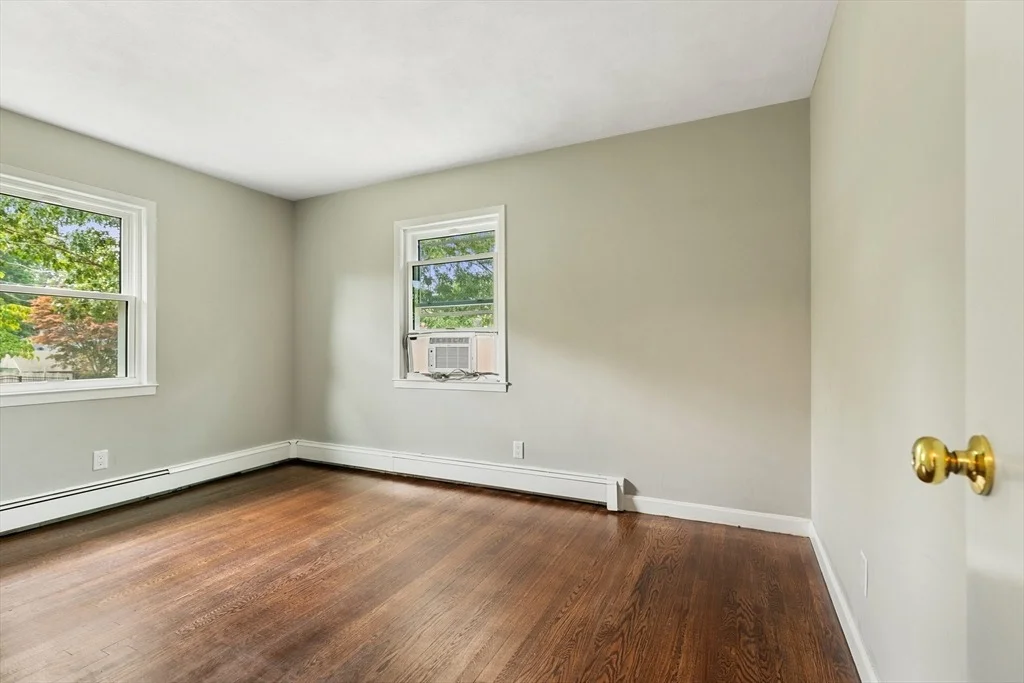 Photo of 304 Lowell St