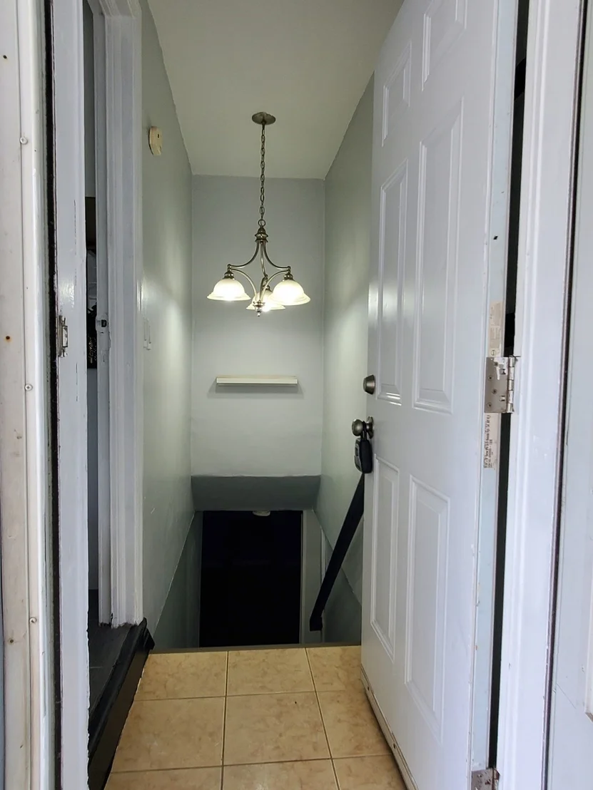 Photo of 725 Bay St