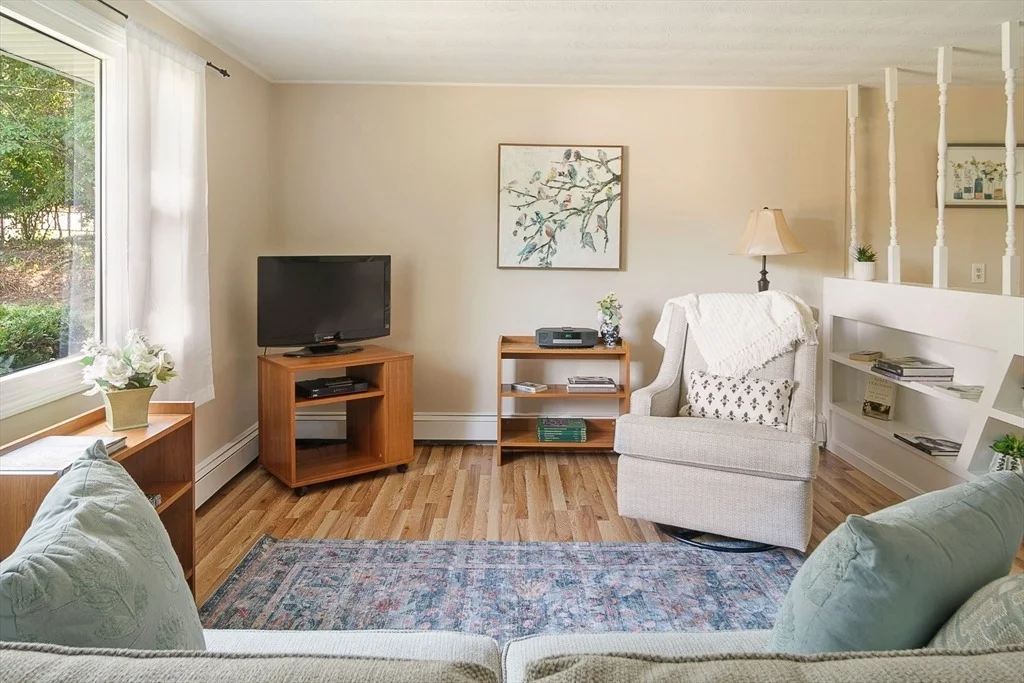 Photo of 9 Upper Joclyn Avenue