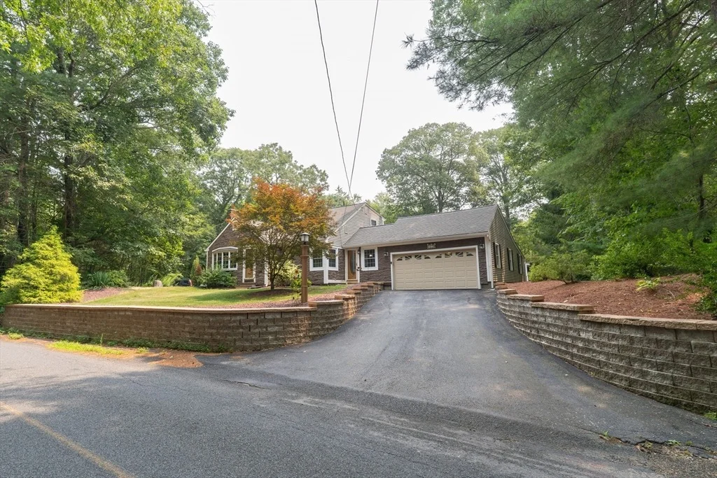 Photo of 42 Oxbow Rd