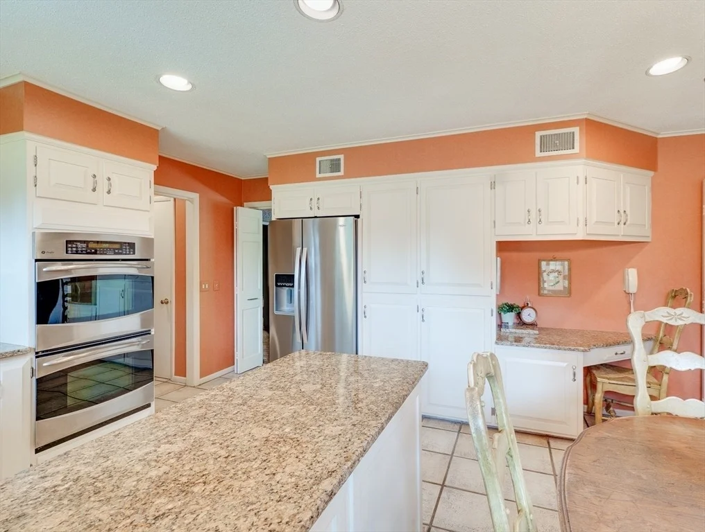 Photo of 104 Wheel Meadow Dr