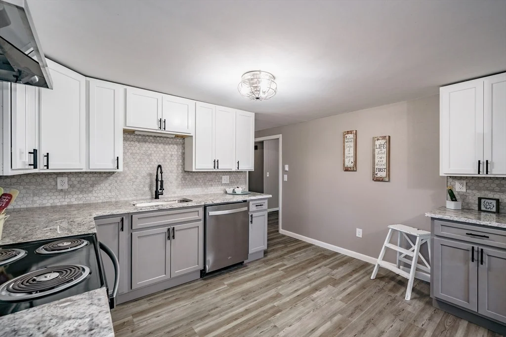 Photo of 172 Bumstead Rd