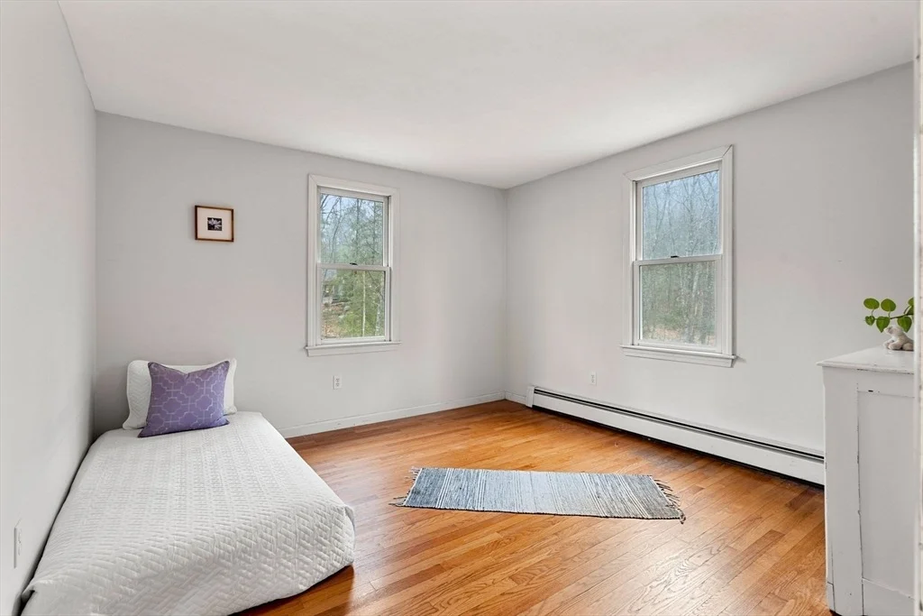 Photo of 192 Warren Rd