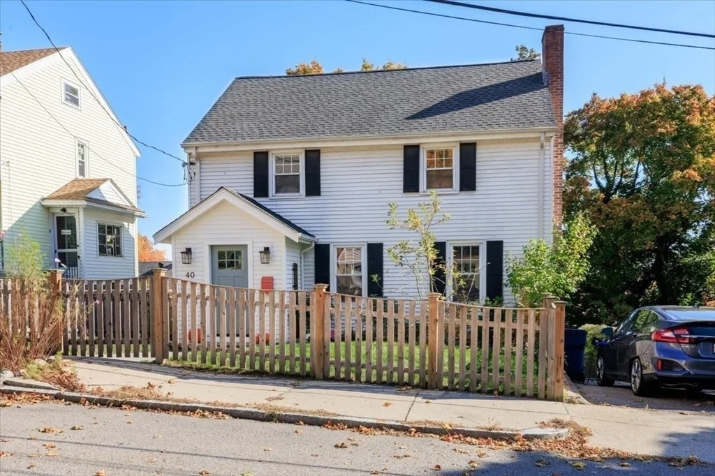 Photo of 40 Chisholm Rd