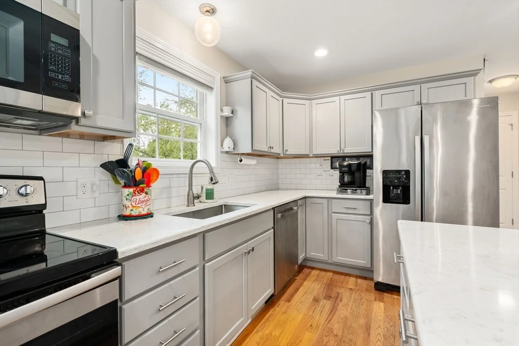 Photo of 152 Ambrose St