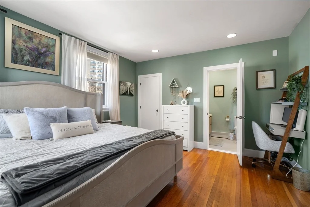 Photo of Unit 2 at 1 Regent Circle