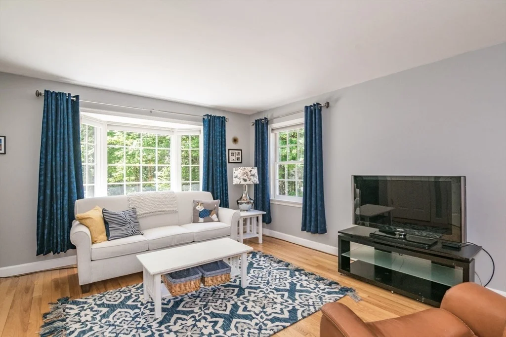 Photo of 26 Briar Hill Rd