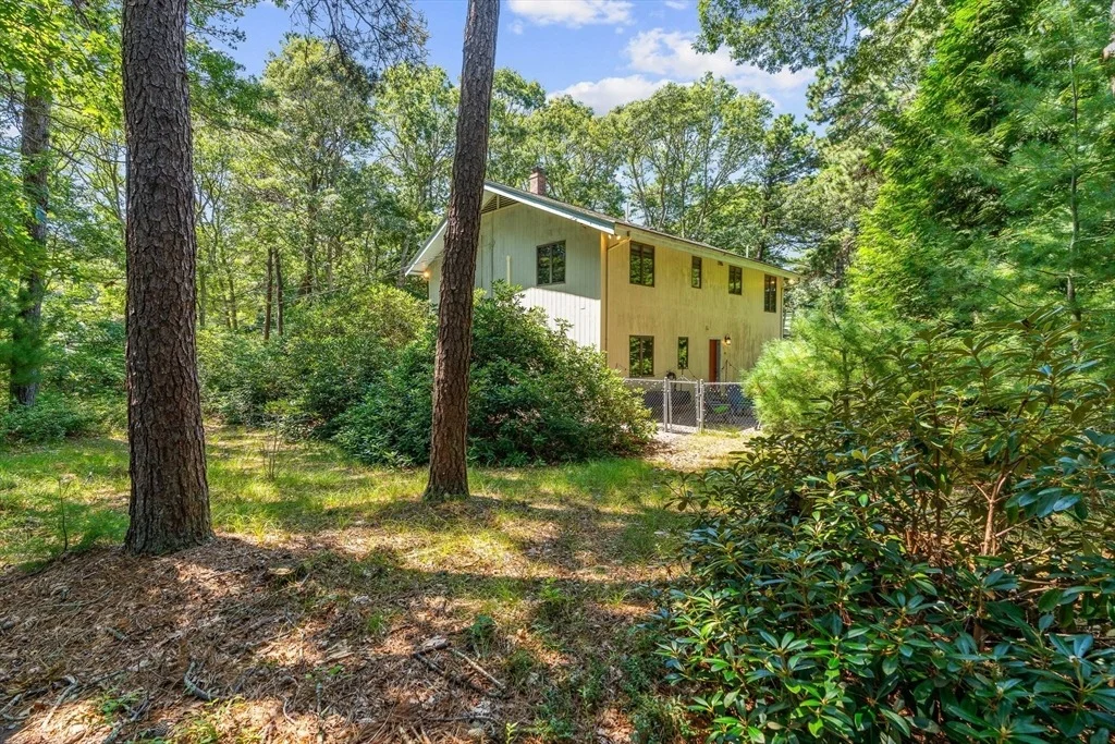 Photo of 679 Poponessett Road