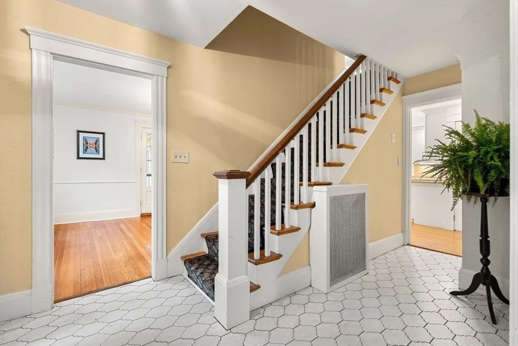 Photo of 8 Warren Road
