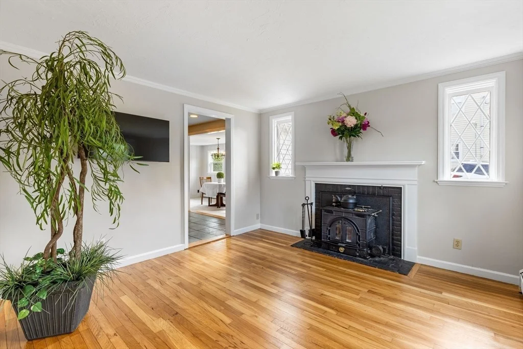 Photo of 273 River St
