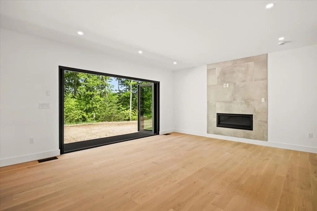Photo of 30 Starr Ln