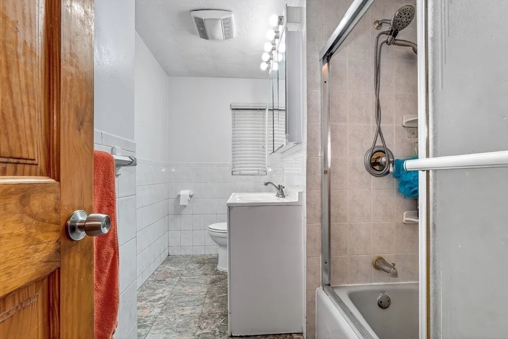 Photo of 20 Temi Rd