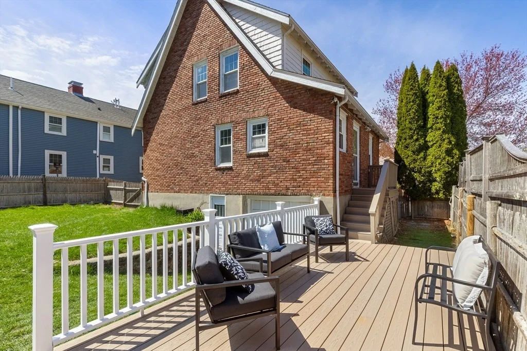 Photo of 220 Hillside Avenue