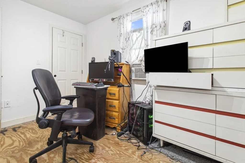 Photo of 32 Clark St