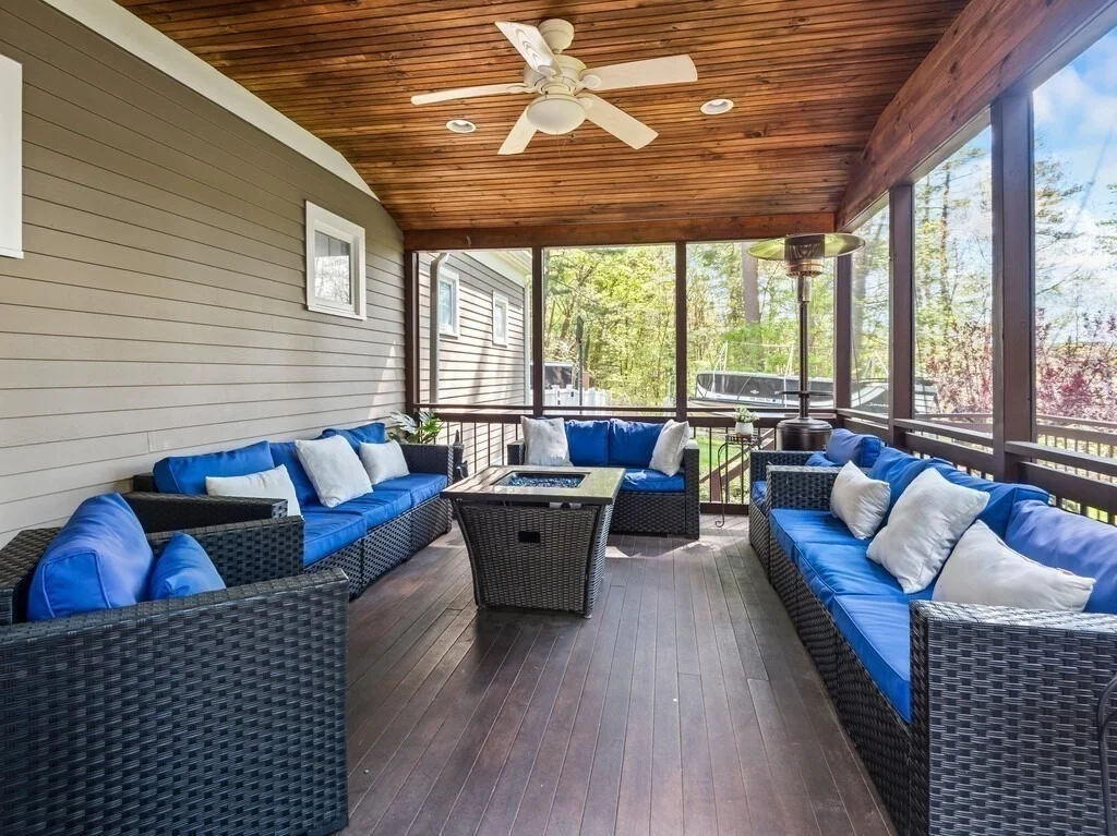 Photo of 33 Smallwood Cir