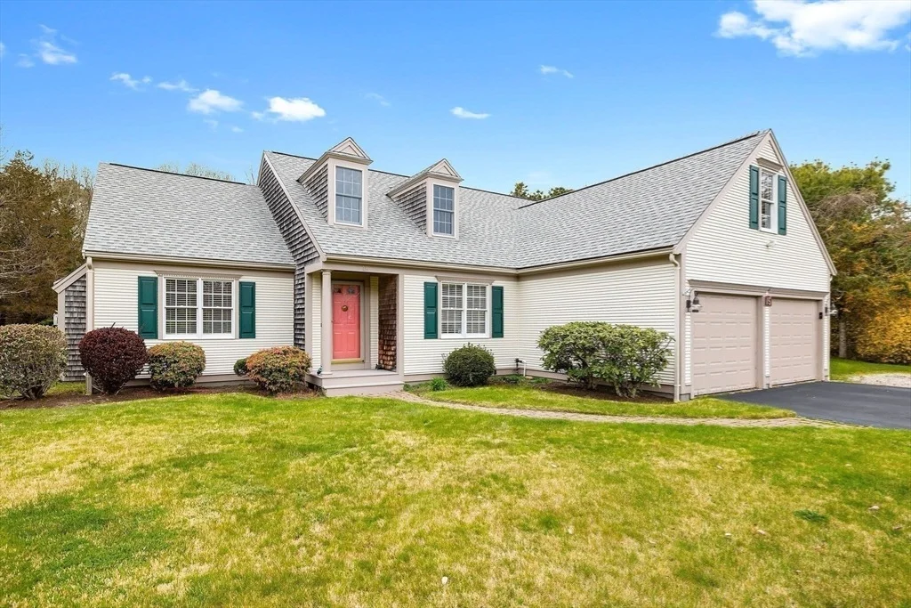 Photo of 15 Links Ln