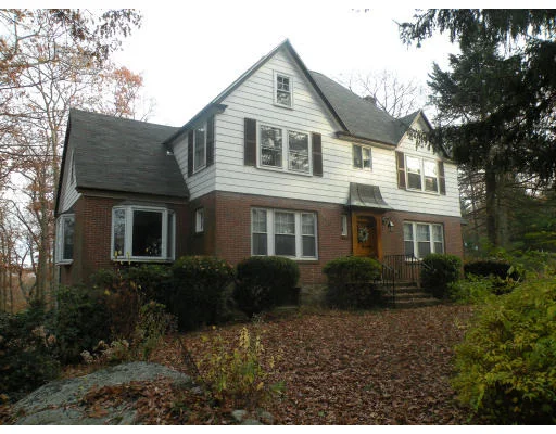 Photo of 2 Woodland Road
