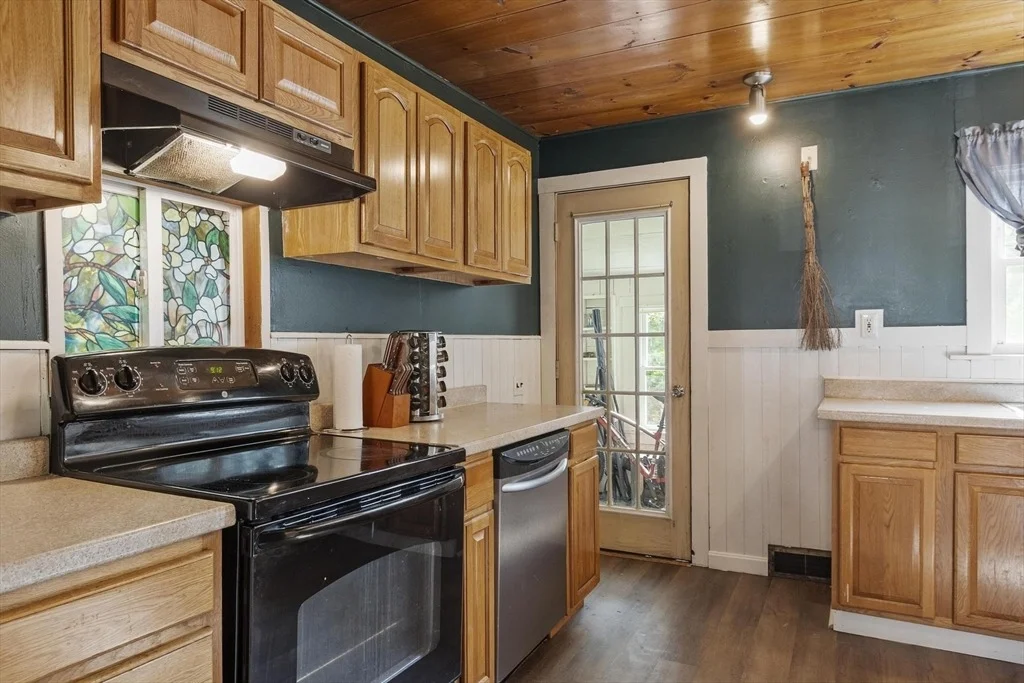 Photo of 284 Drury Ave.