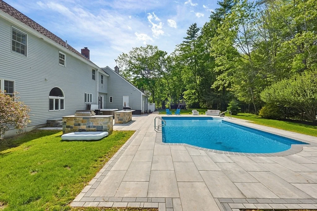 Photo of 5 Hickory Dr