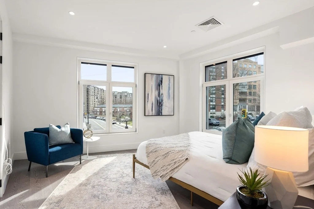 Photo of Unit 2 at 69 Walnut Street