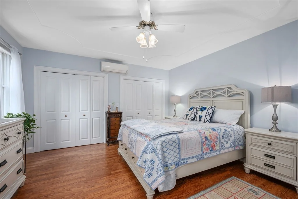 Photo of 35 Bayshore Dr